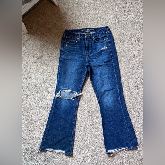 American Eagle, Women’s, 90s Flare, Comfort Stretch Waistband, Jeans. - Picture 4 of 11